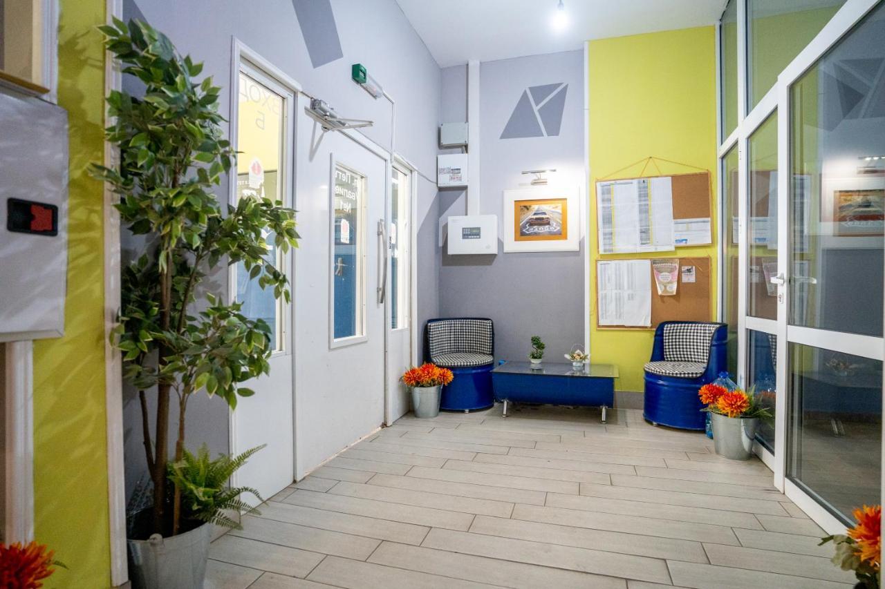 Cozy Little Apartment In Studentski Grad София Экстерьер фото